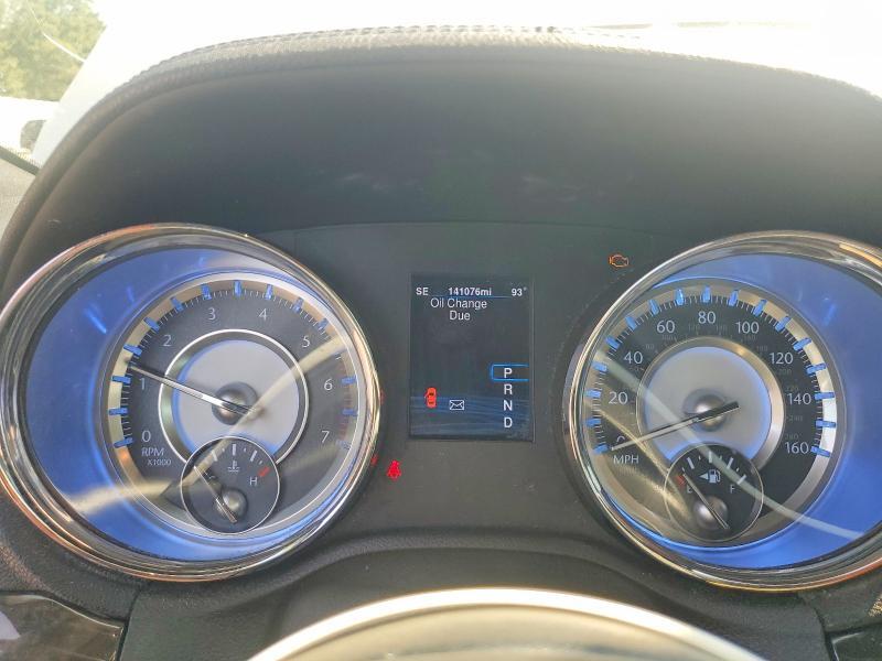 2014 CHRYSLER 300C — Фото 9 из 13