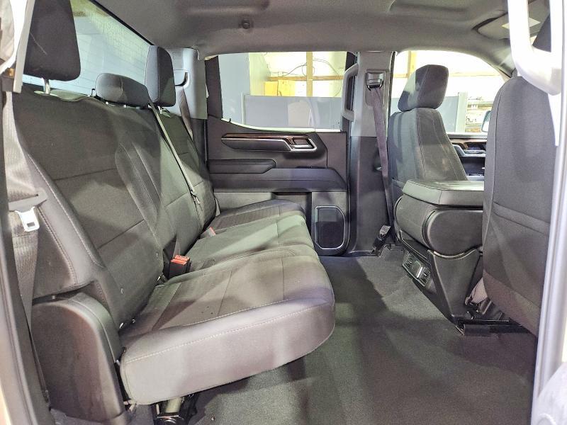2026 CHEVROLET SILVERADO K1500 RST — Фото 10 из 13