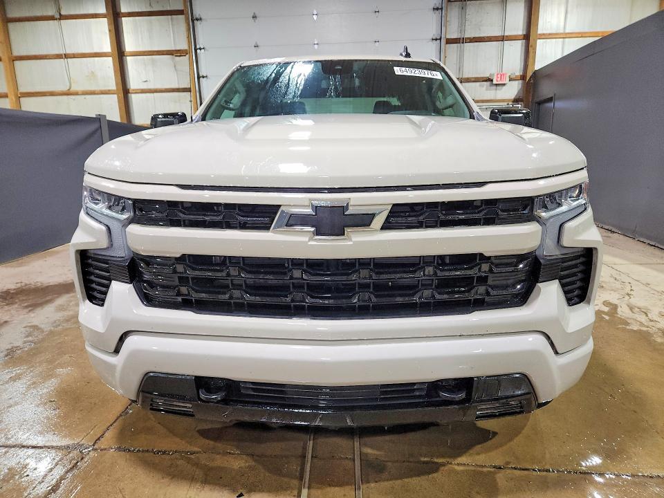 2026 CHEVROLET SILVERADO K1500 RST — Фото 5 из 13