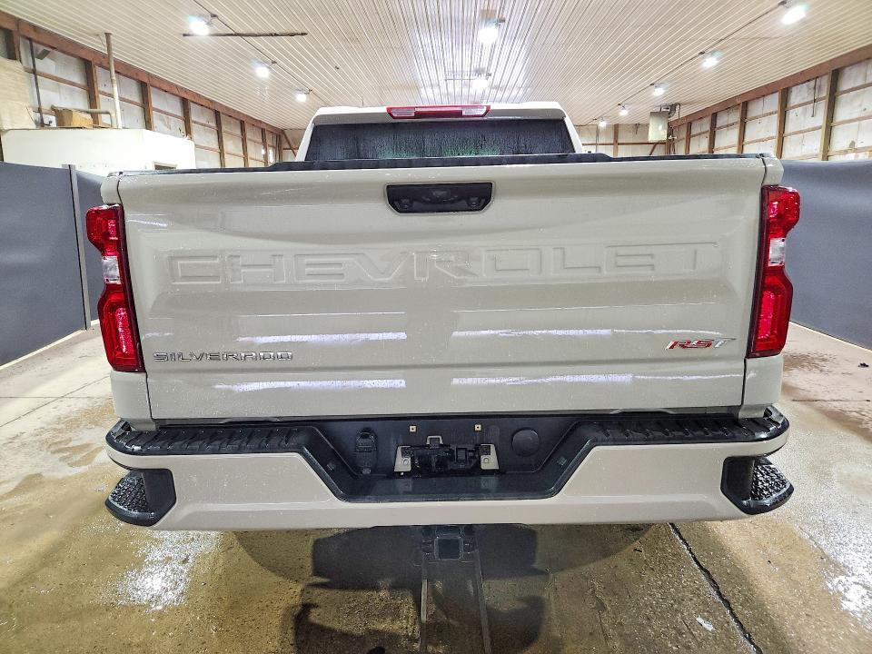 2026 CHEVROLET SILVERADO K1500 RST — Фото 6 из 13