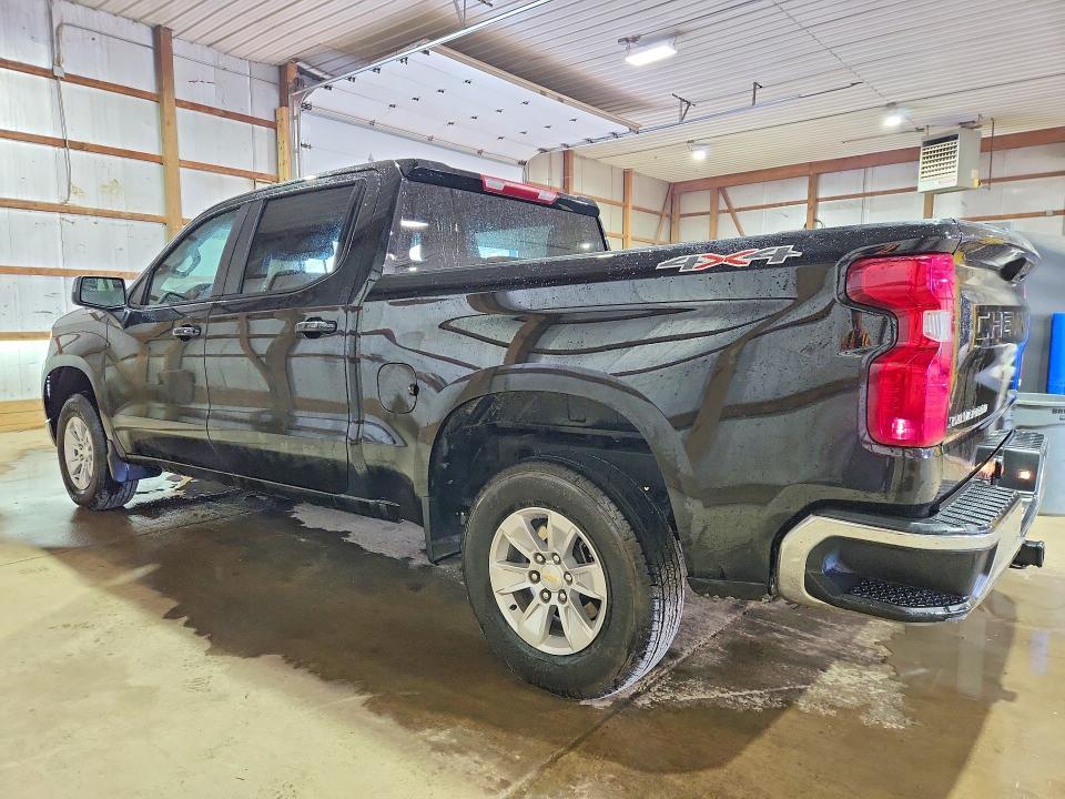2026 CHEVROLET SILVERADO K1500 LT — Фото 2 из 13