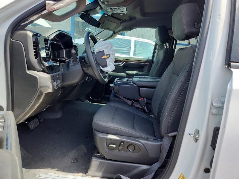 2026 CHEVROLET SILVERADO K1500 LT — Фото 7 из 13
