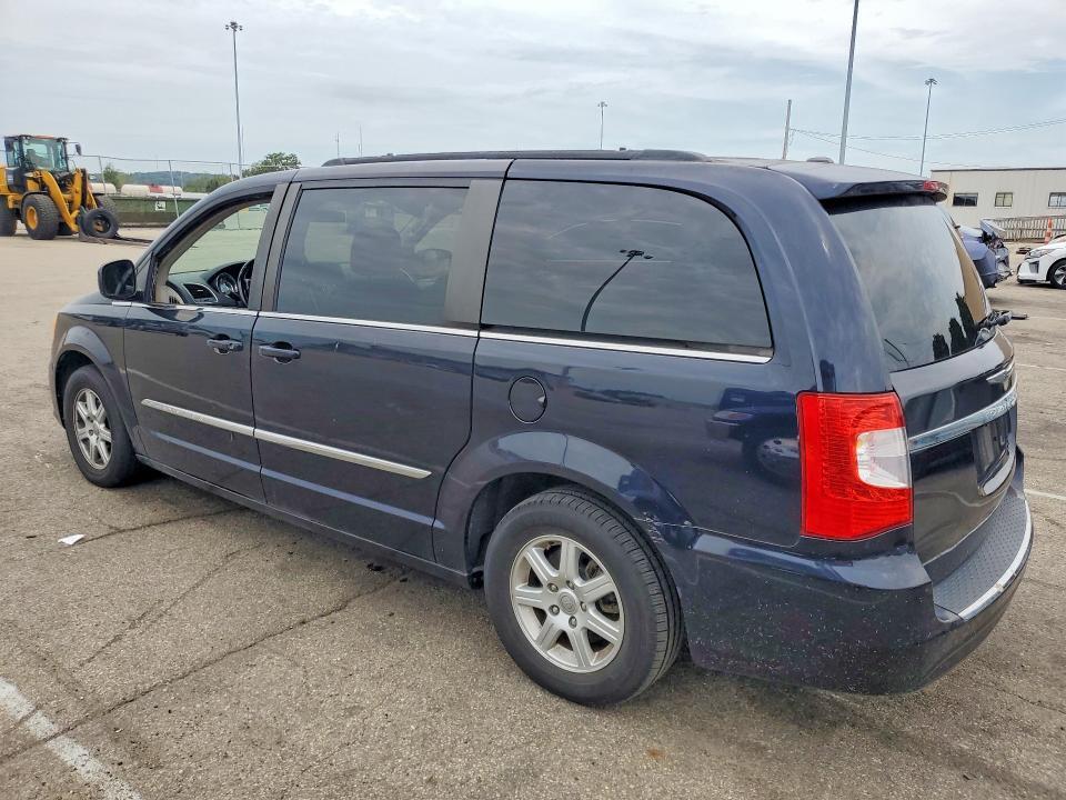 2A4RR5DG1BR621459 2011 CHRYSLER TOWN & COUNTRY photo no. 2
