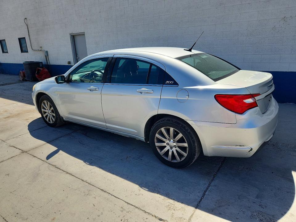 2011 CHRYSLER 200 TOURING — Фото 2 из 12