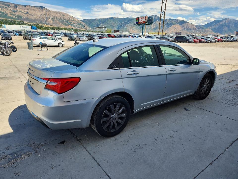 2011 CHRYSLER 200 TOURING — Фото 3 из 12