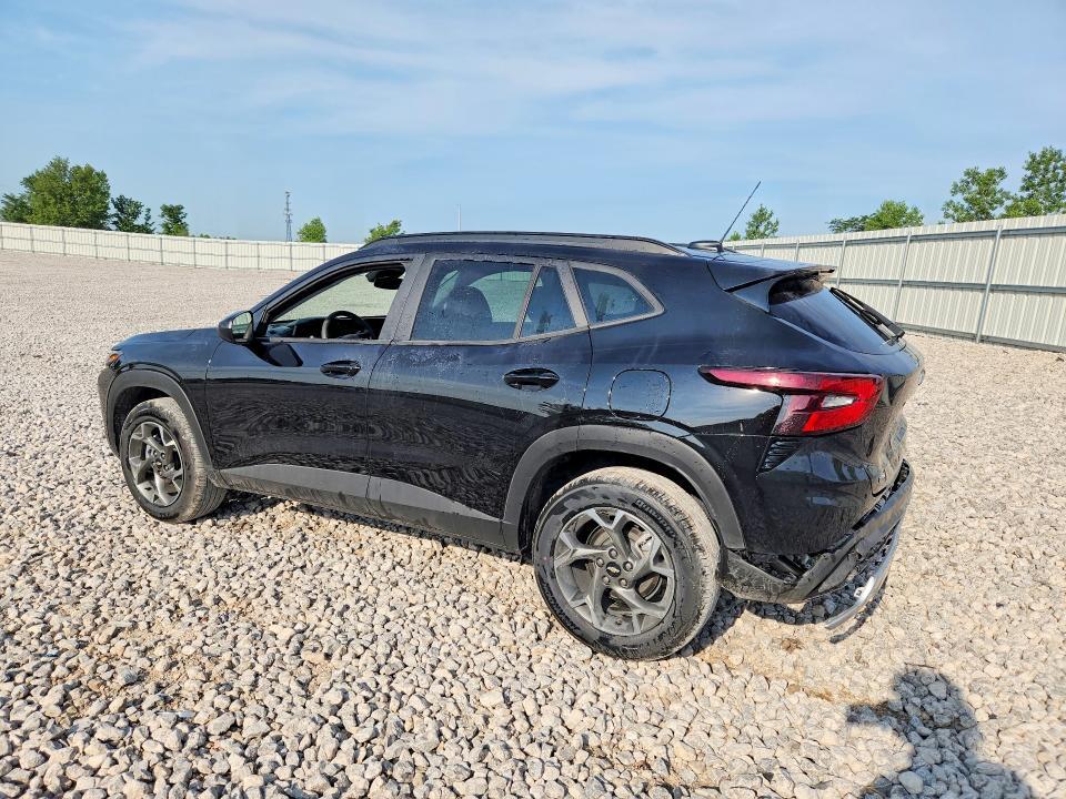 2026 CHEVROLET TRAX 1LT — Фото 2 из 13