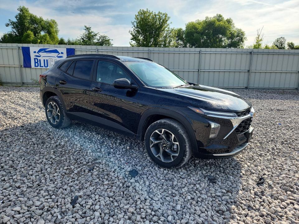 2026 CHEVROLET TRAX 1LT — Фото 4 из 13