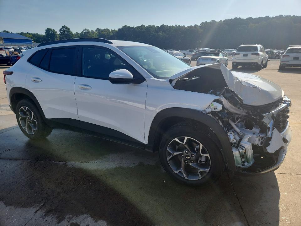 2026 CHEVROLET TRAX 1LT — Фото 4 из 13