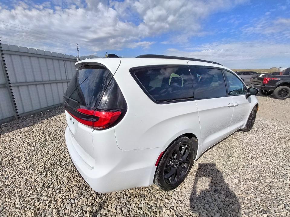 2026 CHRYSLER PACIFICA SELECT — Фото 3 из 14