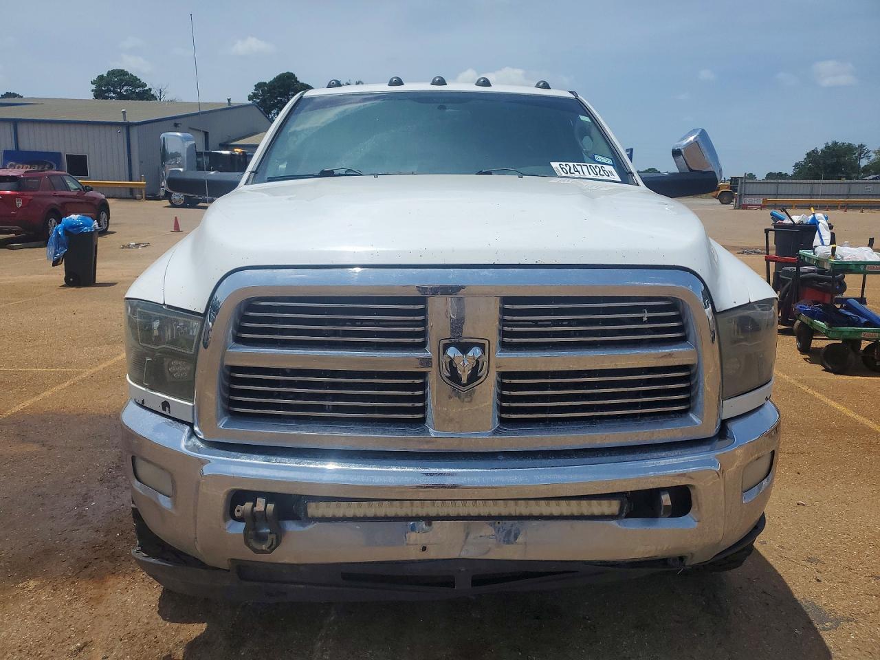 2011 DODGE RAM 3500 — Фото 5 из 12