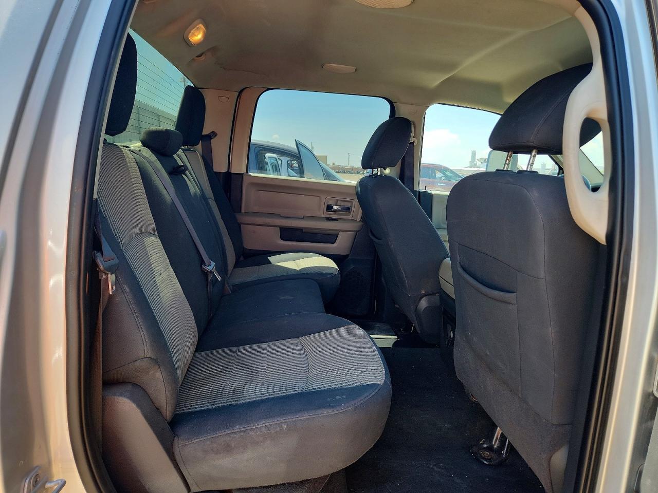 2011 DODGE RAM 3500 — Фото 10 из 12