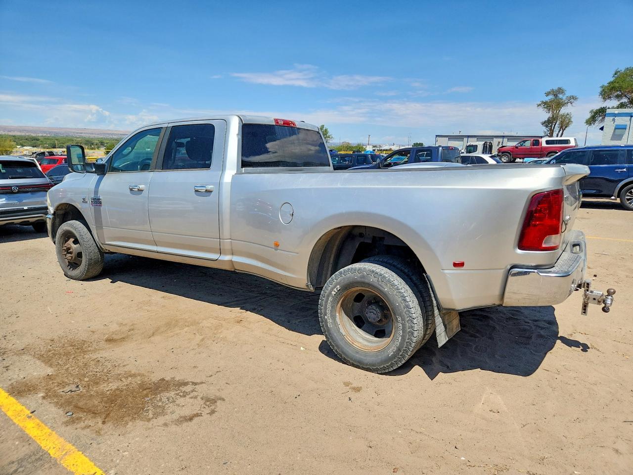 2011 DODGE RAM 3500 — Фото 2 из 12