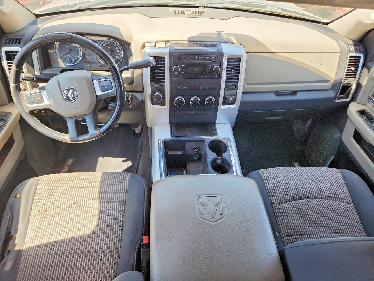 2011 DODGE RAM 3500 — Фото 8 из 12