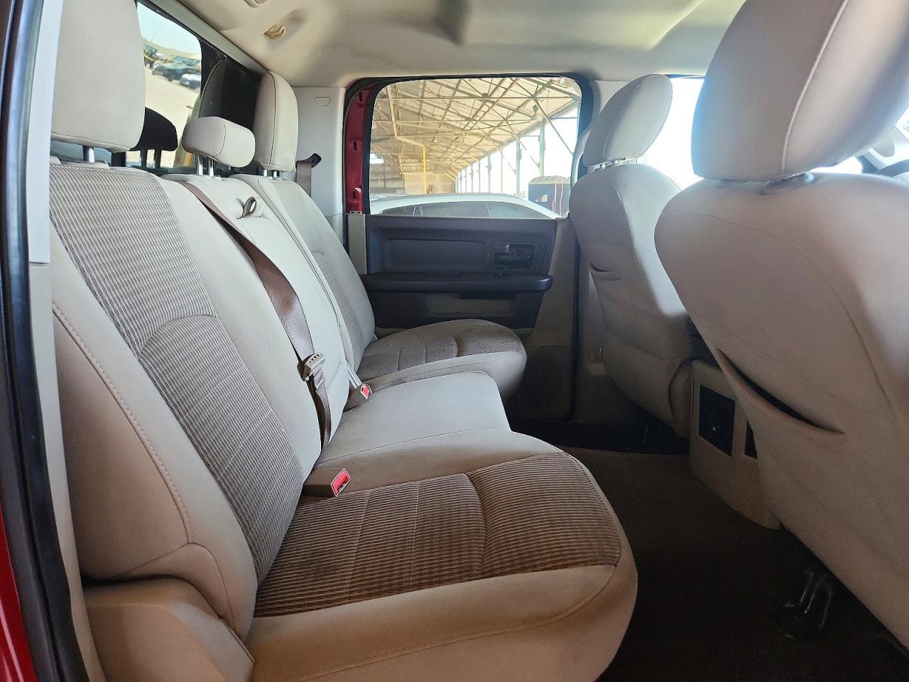 2011 DODGE RAM 1500 — Фото 10 из 12