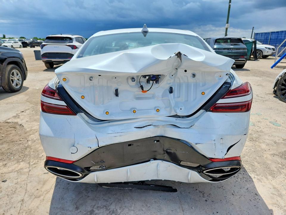 2026 GENESIS G70 2.5T STANDARD — Фото 6 из 12