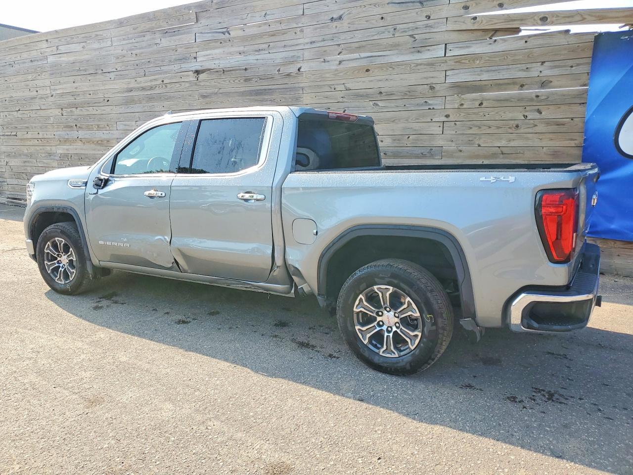 2026 GMC SIERRA K1500 SLT — Фото 2 из 12