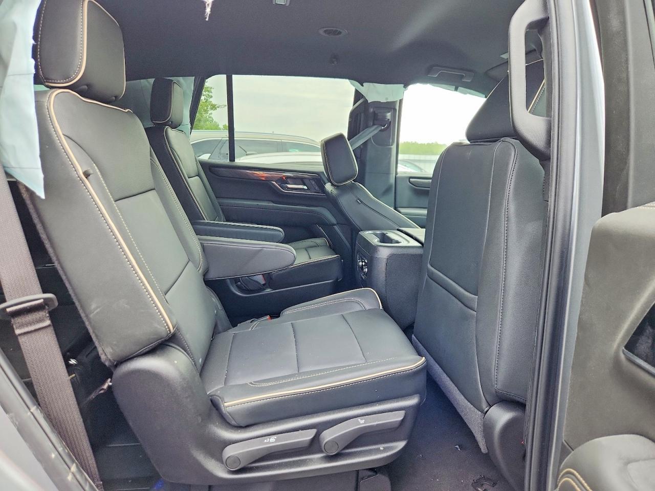 2026 GMC YUKON ELEVATION — Фото 11 из 14
