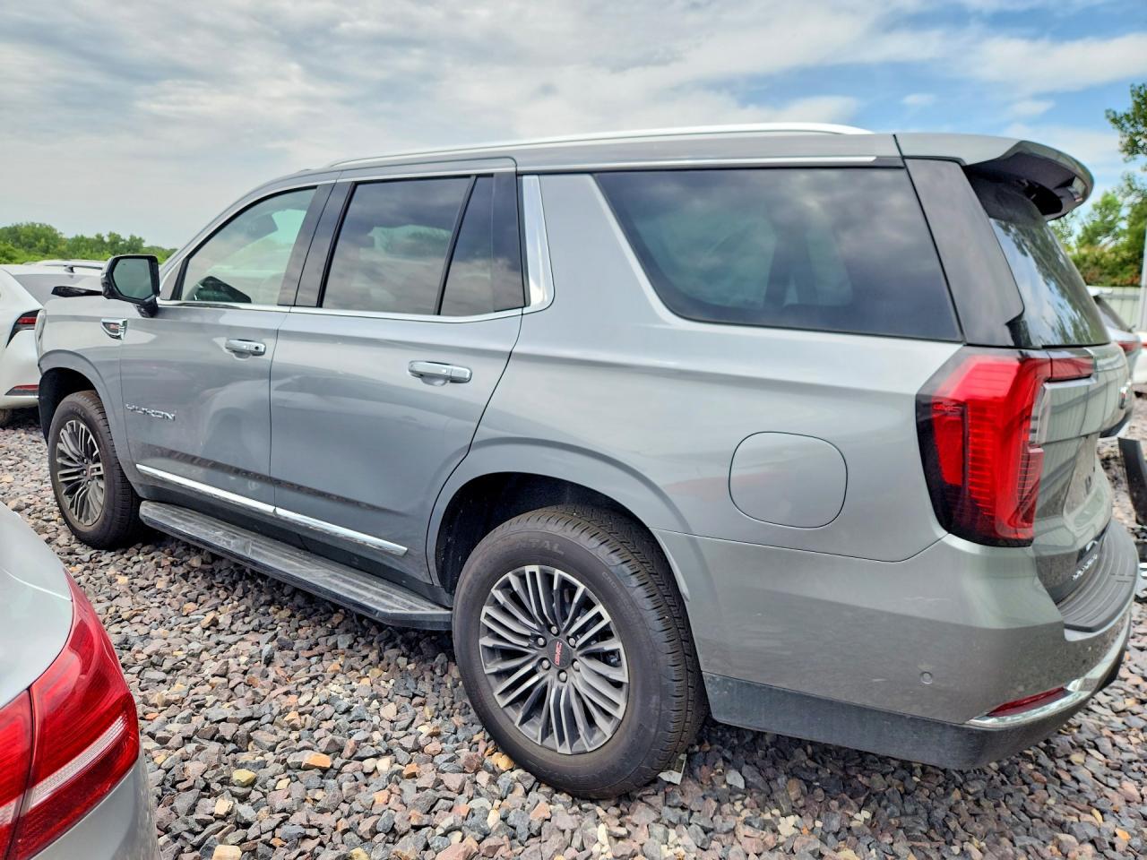 2026 GMC YUKON ELEVATION — Фото 2 из 14