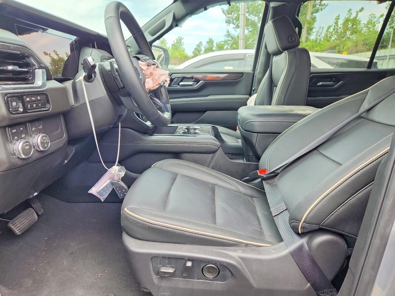 2026 GMC YUKON ELEVATION — Фото 7 из 14