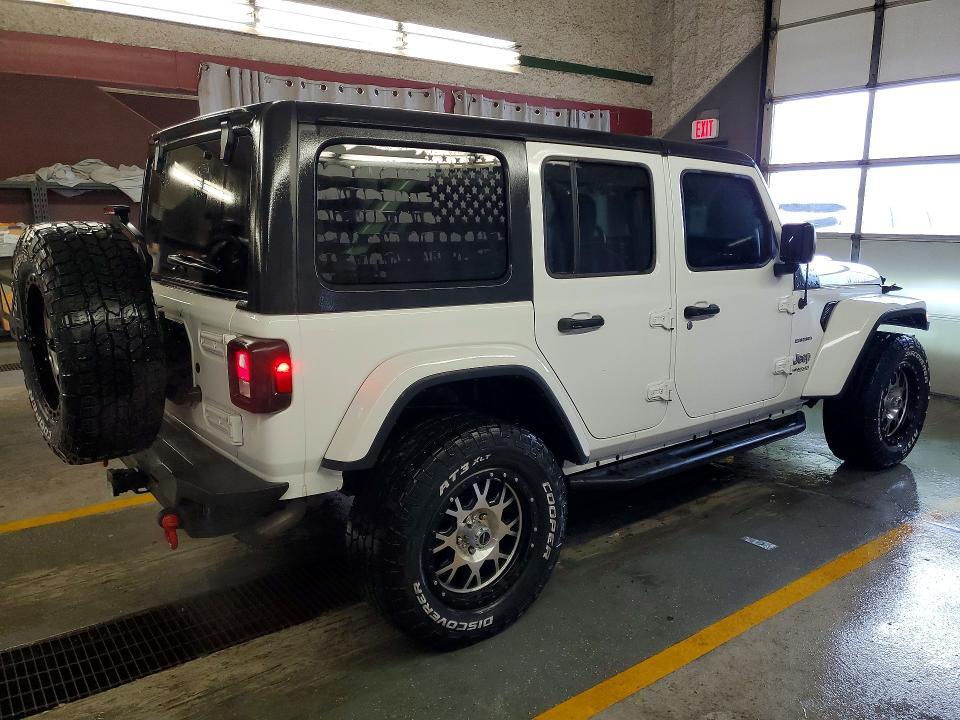 2019 JEEP WRANGLER UNLIMITED SAHARA — Фото 3 из 14