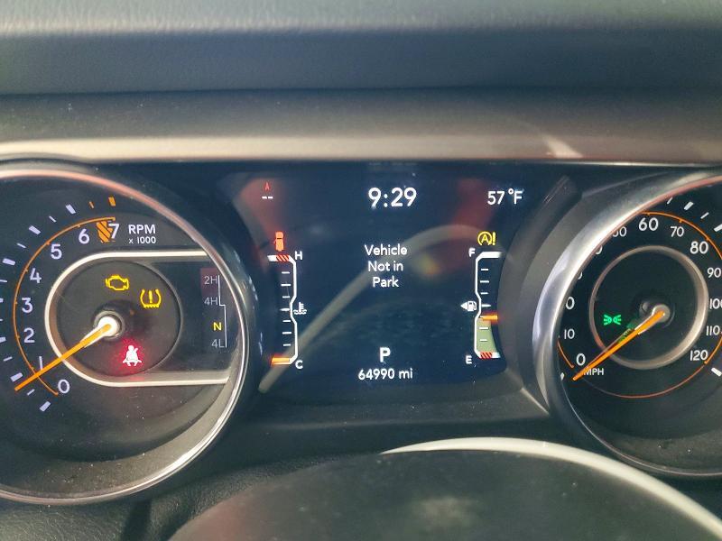 2019 JEEP WRANGLER UNLIMITED SAHARA — Фото 9 из 14
