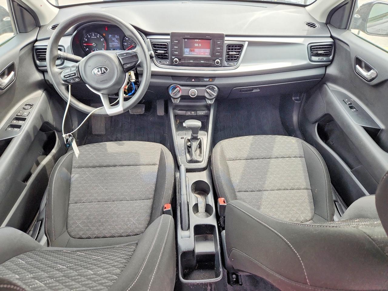 2019 KIA RIO S — Фото 8 из 12