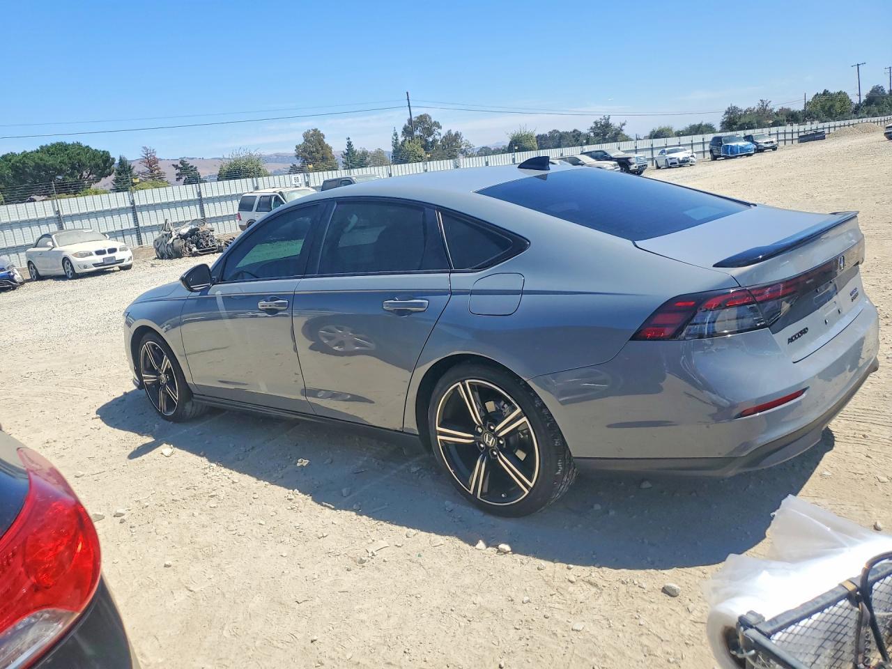 2026 HONDA ACCORD HYBRID SPORT — Фото 2 из 12