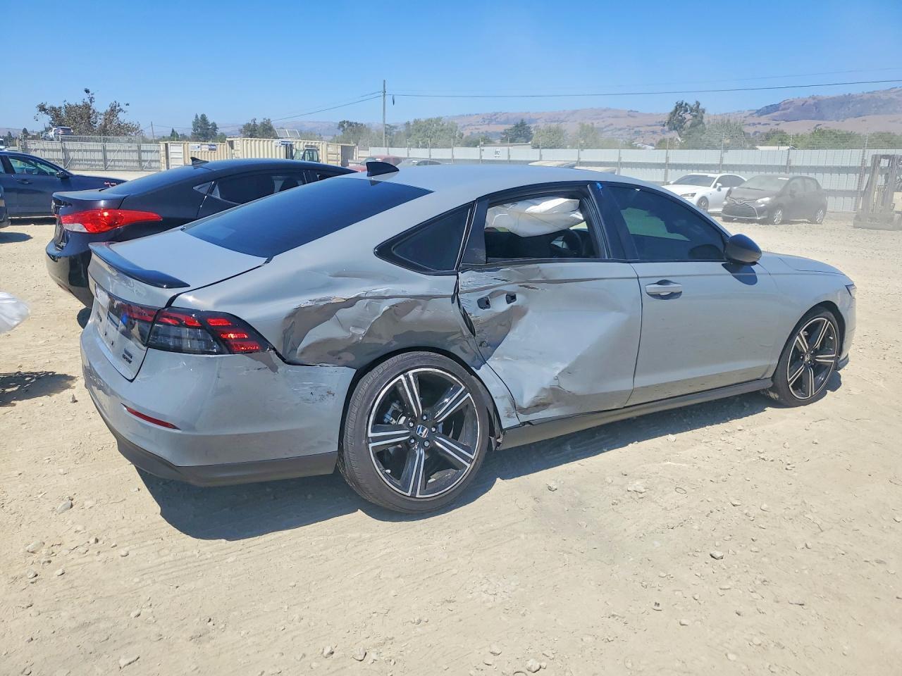 2026 HONDA ACCORD HYBRID SPORT — Фото 3 из 12