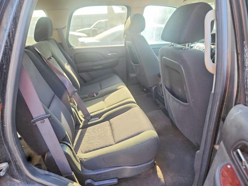2011 GMC YUKON SLE — Фото 11 из 13
