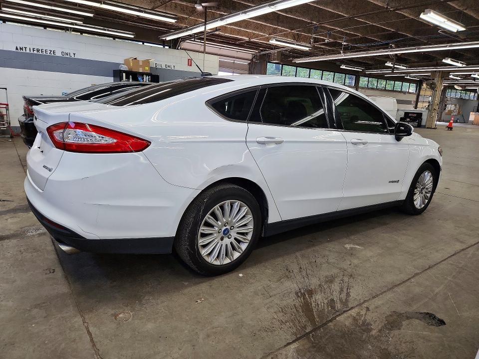 2014 FORD FUSION S HYBRID — Фото 3 из 12