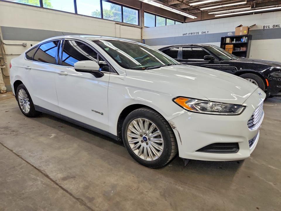 2014 FORD FUSION S HYBRID — Фото 4 из 12