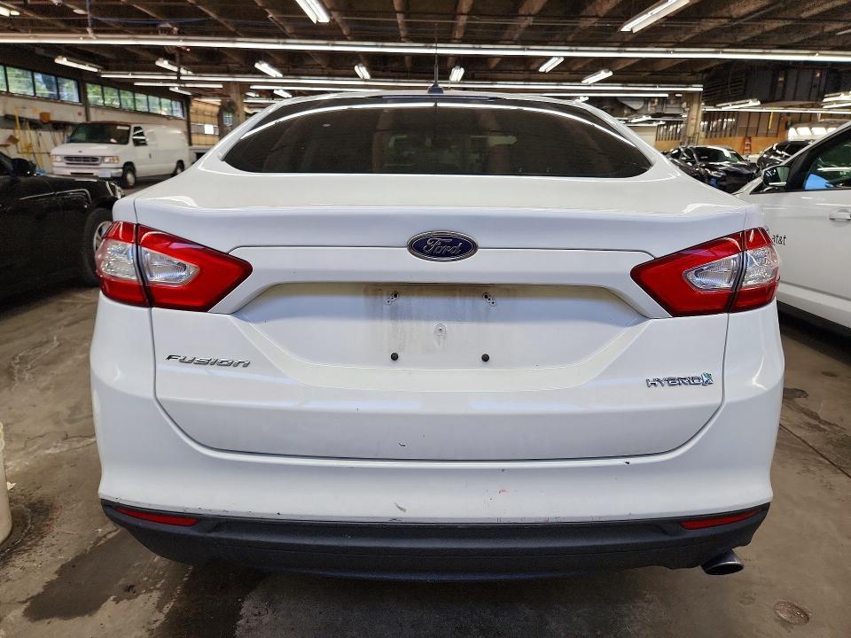 2014 FORD FUSION S HYBRID — Фото 6 из 12