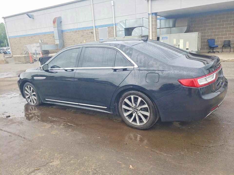 2019 LINCOLN CONTINENTAL — Фото 2 из 15