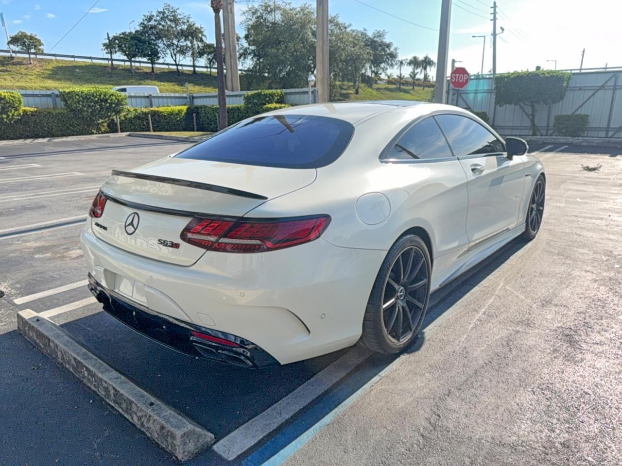2019 MERCEDES-BENZ S 63 AMG — Фото 4 из 14