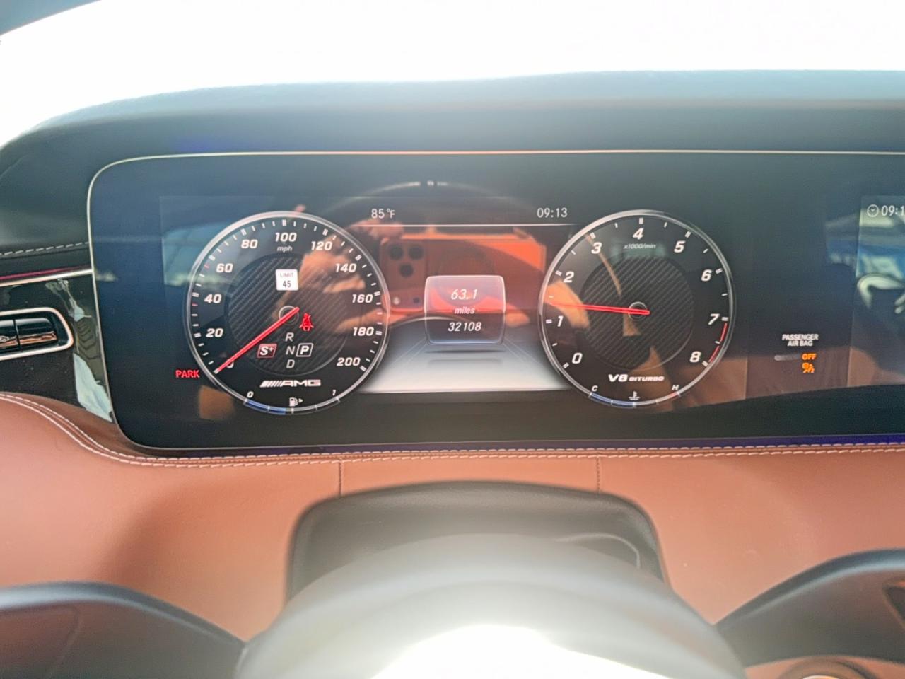 2019 MERCEDES-BENZ S 63 AMG — Фото 8 из 14