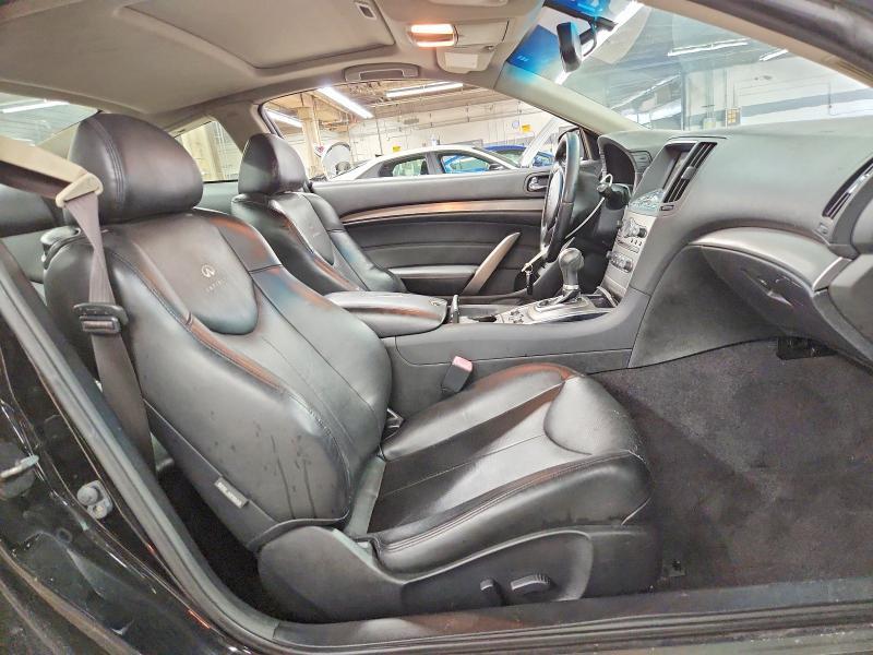 2011 INFINITI G37 COUPE X — Фото 10 из 12