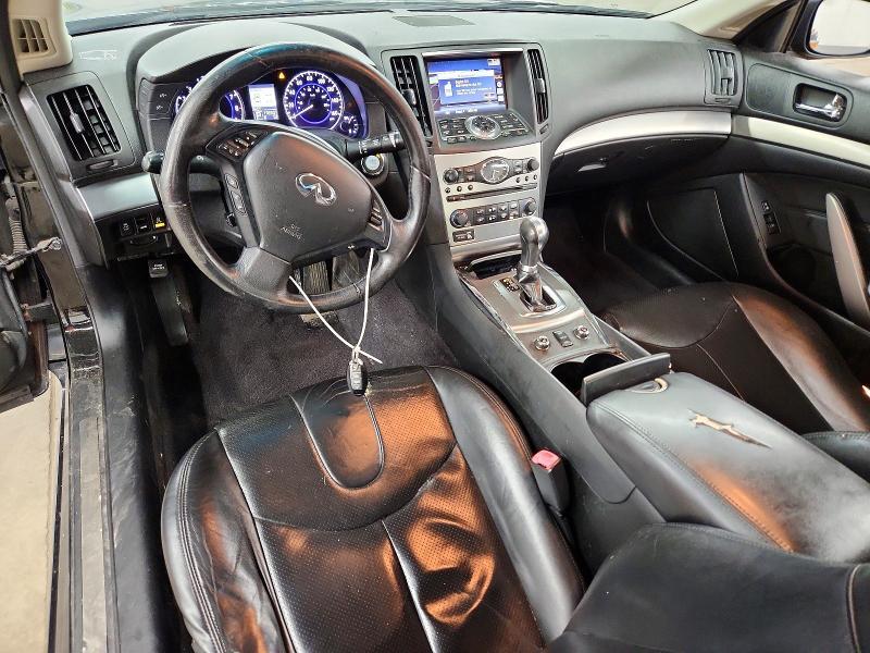 2011 INFINITI G37 COUPE X — Фото 8 из 12