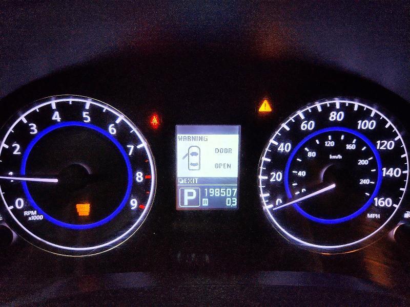 2011 INFINITI G37 COUPE X — Фото 9 из 12