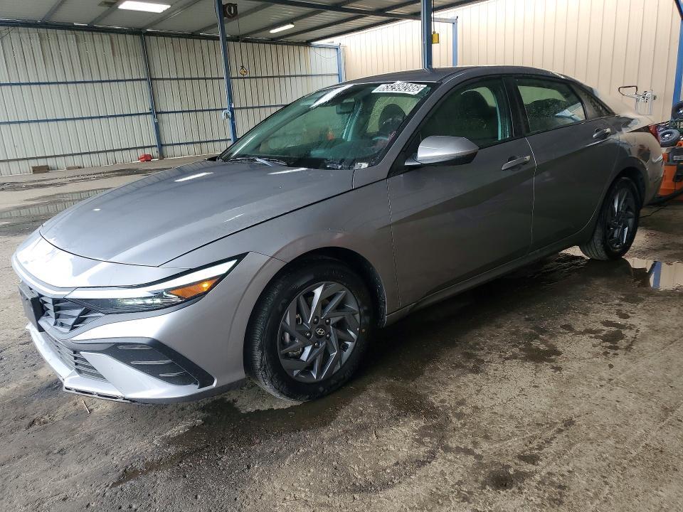 2026 HYUNDAI ELANTRA HYBRID KMHLM4DJ9TU195276
