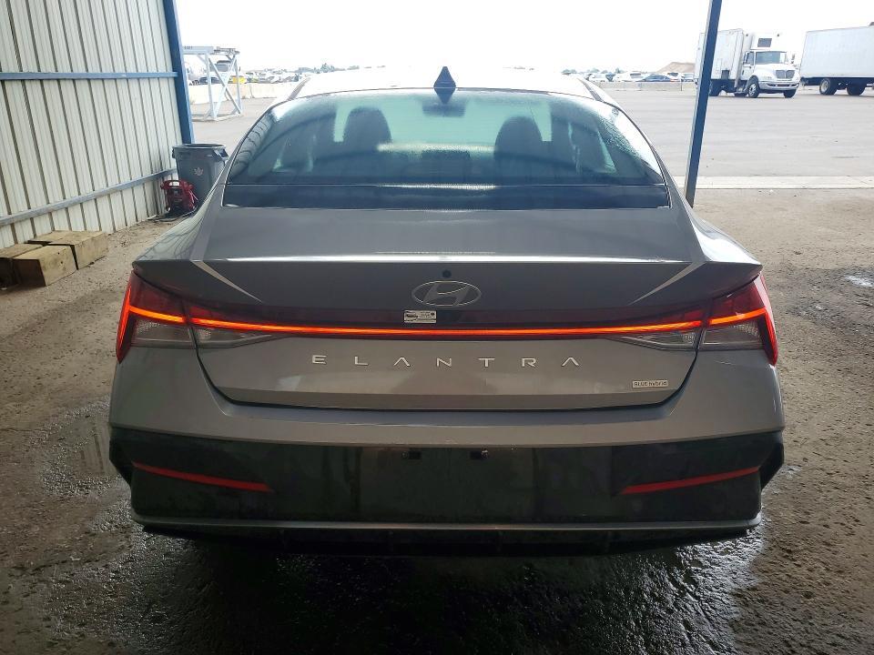 2026 HYUNDAI ELANTRA HYBRID BLUE — Фото 6 из 12