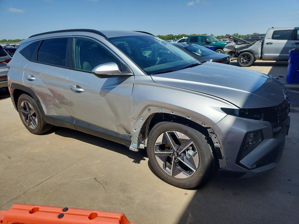2026 HYUNDAI TUCSON SEL — Фото 4 из 14