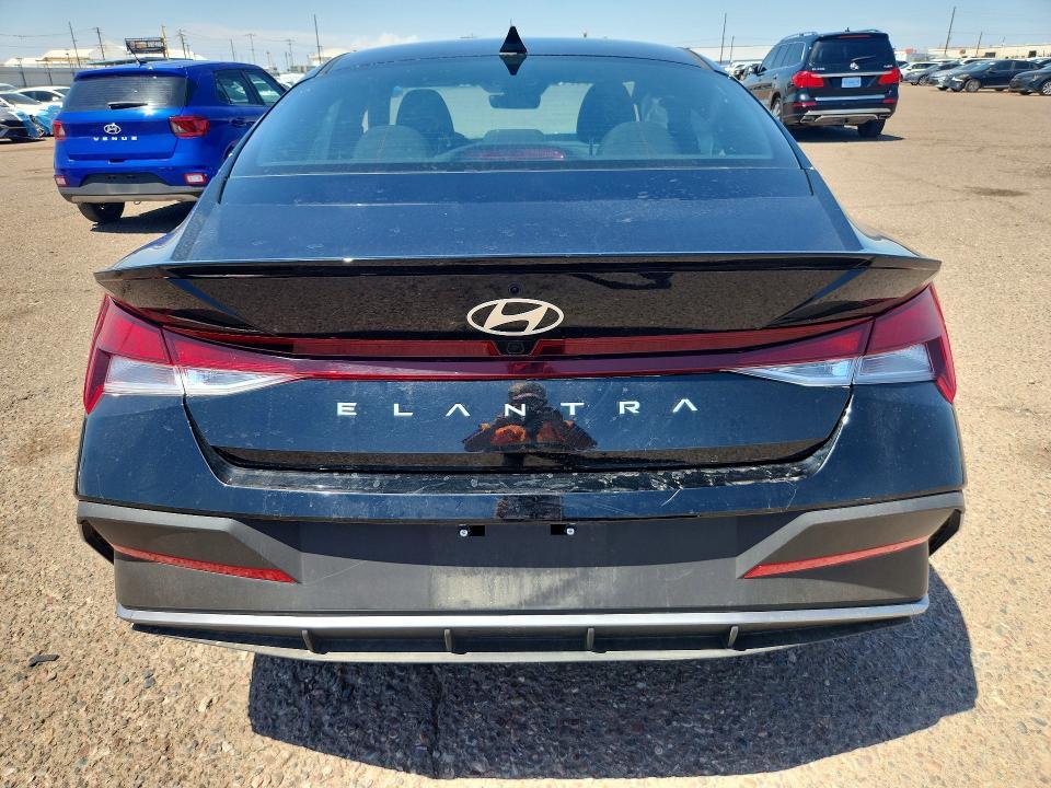 2026 HYUNDAI ELANTRA SEL SPORT — Фото 6 из 12