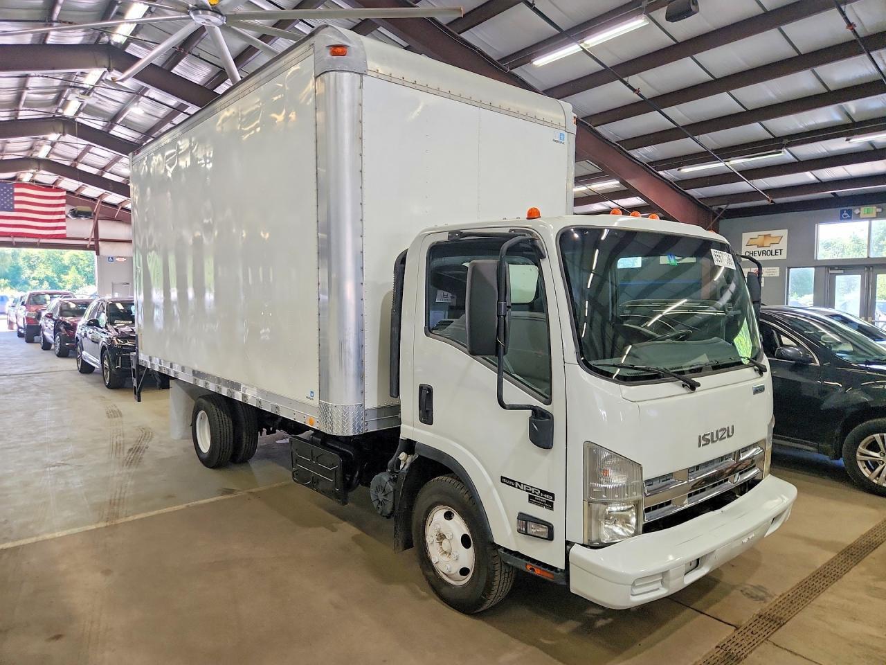 2011 ISUZU NPR - BOX TRUCK — Фото 4 из 13