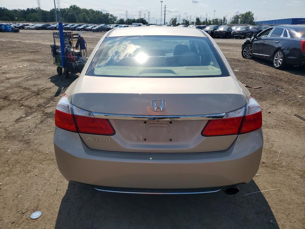2014 HONDA ACCORD LX — Фото 6 из 13