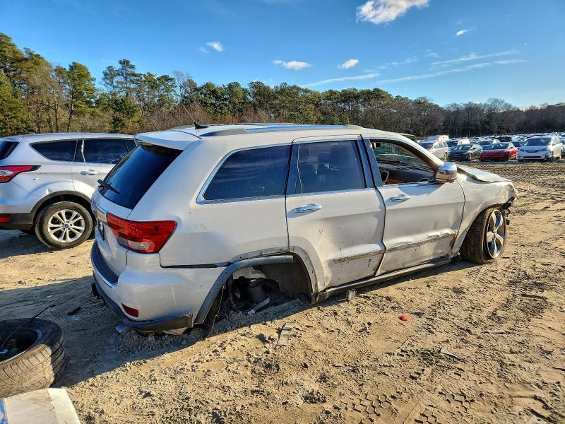 2011 JEEP GRAND CHEROKEE OVERLAND — Фото 3 из 16