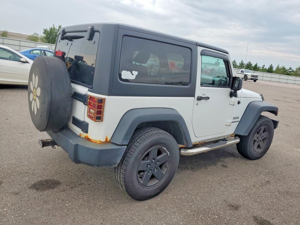 2011 JEEP WRANGLER SPORT — Фото 3 из 12