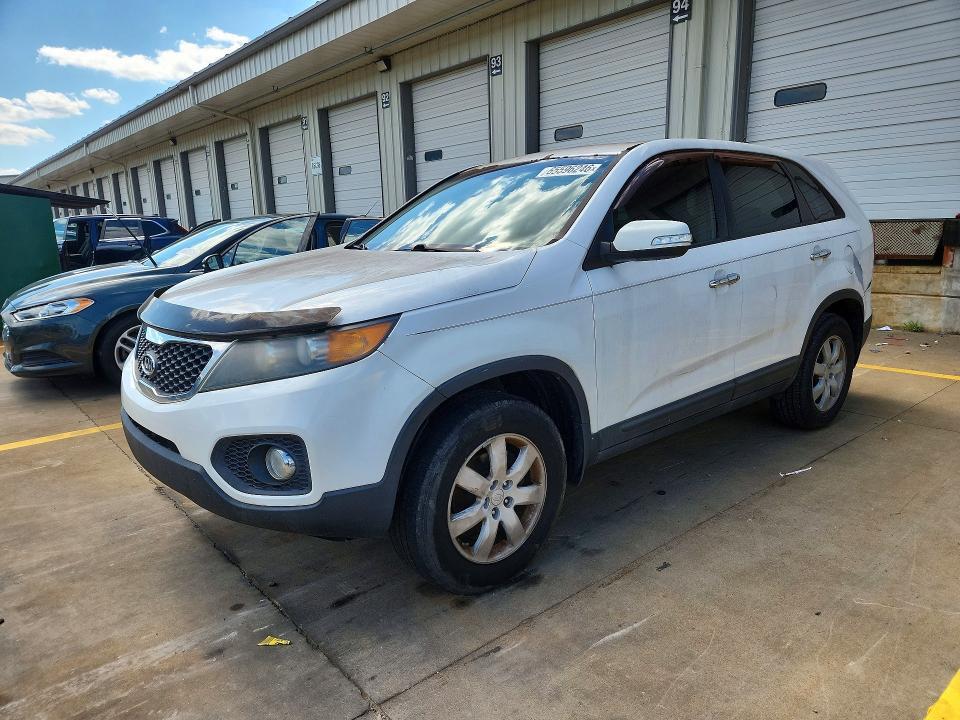 2011 KIA SORENTO 5XYKT3A17BG156364