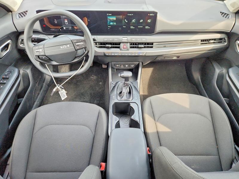 2026 KIA K4 LXS — Фото 8 из 12