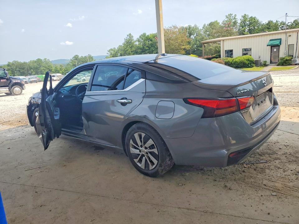 2019 NISSAN ALTIMA S — Фото 2 из 12