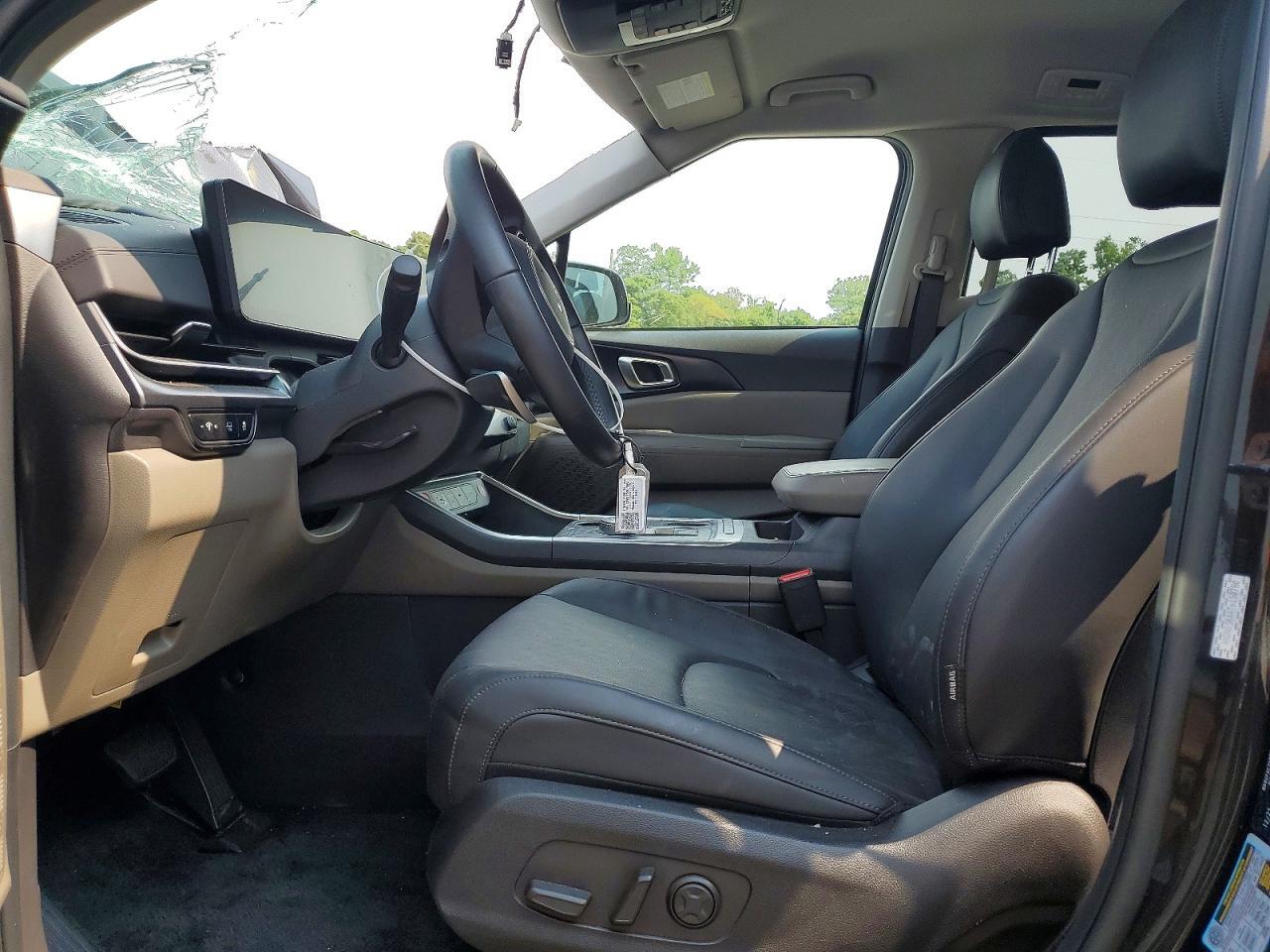 2026 KIA CARNIVAL LXS — Фото 7 из 13